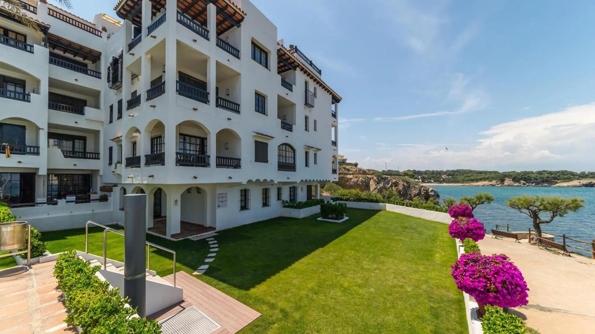 2 Bedroom Apartment In L' Escala
